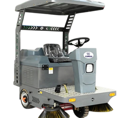 Xe quét rác ngồi lái Kumisai KMS 160E