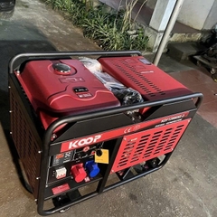 Máy Phát Điện Chạy Dầu 12Kva Koop KDF12000XE-3 3 Pha
