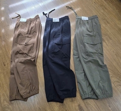 Q123 Quần gió túi hộp Uni