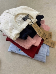 A116 Áo len gấu có cúc