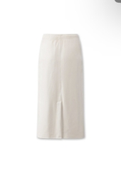 V19 Váy nhung Topten