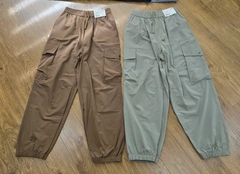 Q123 Quần gió túi hộp Uni