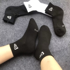 P18 Tất cổ trung New era