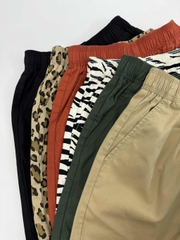 Q14 Quần short trẻ em G U