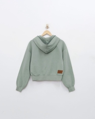 AE37 Áo nỉ charm croptop
