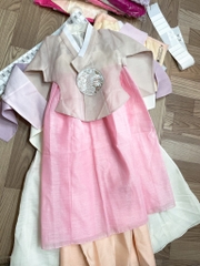 Hanbok bé gái