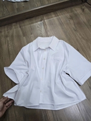 AE31 Áo sơ mi croptop xẻ vạt