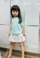 A131 Áo T-shirt croptop bé gái pm