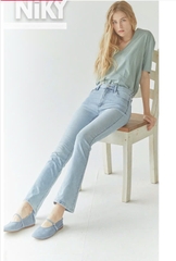 Quần jeans nữ ống loe The Flare