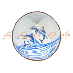 Lacquered coconut bowl with wave and dolphin scene (CB042)