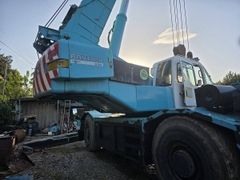 KOBELCO RK500 – Xe cẩu bánh lốp