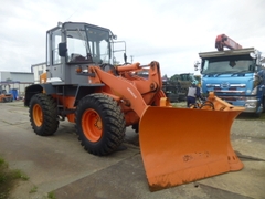 MÁY XÚC LẬT HITACHI