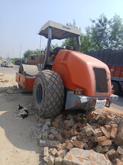 MÁY LU RUNG HAMM 311D – 2018