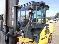 XE NÂNG DẦU KOMATSU FH50-2