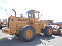 MÁY XÚC LẬT TCM L32 (1998)