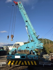 KOBELCO RK500 – Xe cẩu bánh lốp