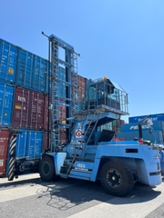 MITSUBISHI FD210- 2006