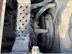 MÁY XÚC HITACHI ZX225USRK-5B – ĐỜI 2015 🚛