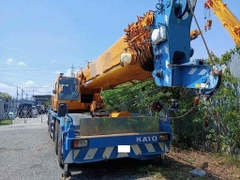 CẨU BÁNH LỐP KATO KR-70H-L – 70 TẤN (2012)