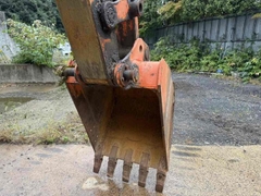 MÁY XÚC HITACHI EX200-5