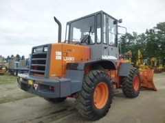 MÁY XÚC LẬT HITACHI