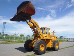 MÁY XÚC LẬT TCM L32 (1998)