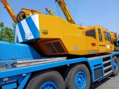 CẨU BÁNH LỐP KATO KR-70H-L – 70 TẤN (2012)