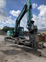 MÁY XÚC ĐÀO KOBELCO SK210D-9 – MODEL 2014