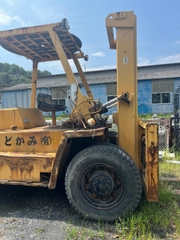 Xe nâng KOMATSU FD100-4 10 TONS