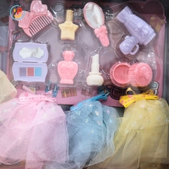 Búp bê thời trang kèm vali và phụ kiện trang điểm váy xinh cho bé gái 678-8 PeeKaPaw Toys