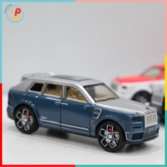 Đồ chơi mô hình xe SUV kiểu dáng Rolls-Royce Cullinan chất liệu hợp kim mở được cửa có âm thanh 7757 PeeKaPaw Toys