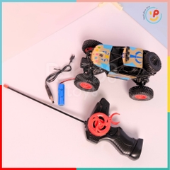 Xe leo núi địa hình điều khiển Avengers pin sạc 2065 peekabootoys