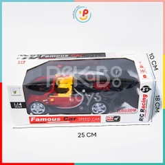 Đồ chơi xe thể thao mở 2 cửa đuôi xe điều khiển từ xa 8901 - Peekaboo Toys