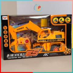 Đồ chơi xe công trình xe cẩu điều khiển từ xa pin sạc 1011 PeeKaPaw