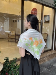 Khăn lụa tơ tằm vẽ tay – khăn lụa vuông vẽ hoa đăng tiêu