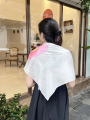 Khăn lụa tơ tằm vẽ tay – khăn lụa vuông vẽ hoa mẫu đơn
