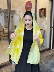 Khăn lụa tơ tằm vẽ tay – khăn lụa dài vẽ hoa cúc vàng