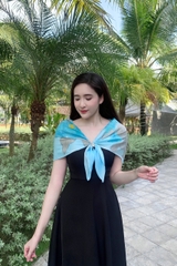 KHĂN LỤA TƠ TẰM VẼ TAY VUÔNG – VẼ HOA PHÙ DUNG - QUÀ TẶNG VĂN HÓA VIỆT