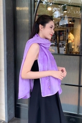 Khăn lụa tơ tằm vẽ tay hoa lan tím – Quà tặng thủ công Việt Nam cao cấp