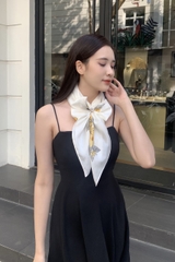 KHĂN LỤA TƠ TẰM VẼ TAY VUÔNG – VẼ HOA MAI VÀNG - QUÀ TẶNG VĂN HÓA VIỆT