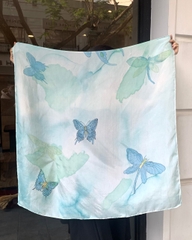 KHĂN LỤA TƠ TẰM VẼ TAY VUÔNG – VẼ HỌA TIẾT THIÊN NHIÊN - QUÀ TẶNG VĂN HÓA VIỆT