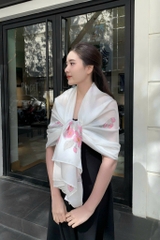 Khăn Lụa Tơ Tằm Vẽ Hoa Đào Phai – Quà tặng văn hoá Việt