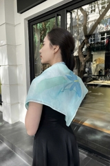 KHĂN LỤA TƠ TẰM VẼ TAY VUÔNG – VẼ HỌA TIẾT THIÊN NHIÊN - QUÀ TẶNG VĂN HÓA VIỆT