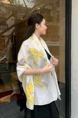 Khăn lụa tơ tằm vẽ tay cành mai vàng – Khăn lụa quà tặng lưu niệm