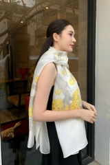 Khăn lụa tơ tằm vẽ tay cành mai vàng – Khăn lụa quà tặng lưu niệm