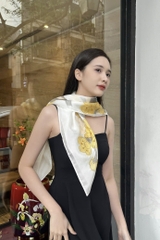 KHĂN LỤA TƠ TẰM VẼ TAY VUÔNG – VẼ CÀNH MAI - QUÀ TẶNG VĂN HÓA VIỆT