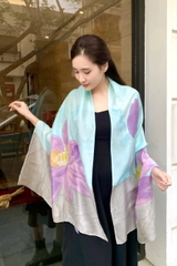Khăn lụa tơ tằm vẽ tay hoa sen tím – Quà tặng thủ công cao cấp