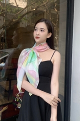 KHĂN LỤA TƠ TẰM VẼ TAY VUÔNG – VẼ HOA SEN HỒNG NỀN NHIỀU MÀU - QUÀ TẶNG VĂN HÓA VIỆT