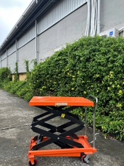 Xe nâng bàn cam 500kg cao 1.5 mét