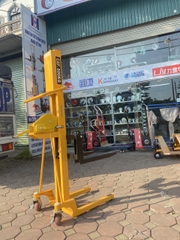 Xe nâng tay quay kawasaki 500kg